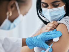 Connecticut debe prepararse para el frío y vacunarse para prevenir enfermedades respiratorias graves